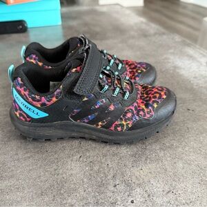 Merrell Kids' Rainbow Leopard Print hiking sneakers size 13